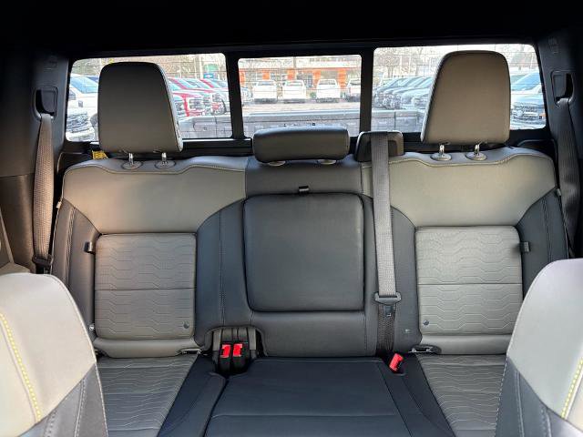 Used 2025 Chevrolet Silverado 1500 ZR2 w/ Technology Package image 17