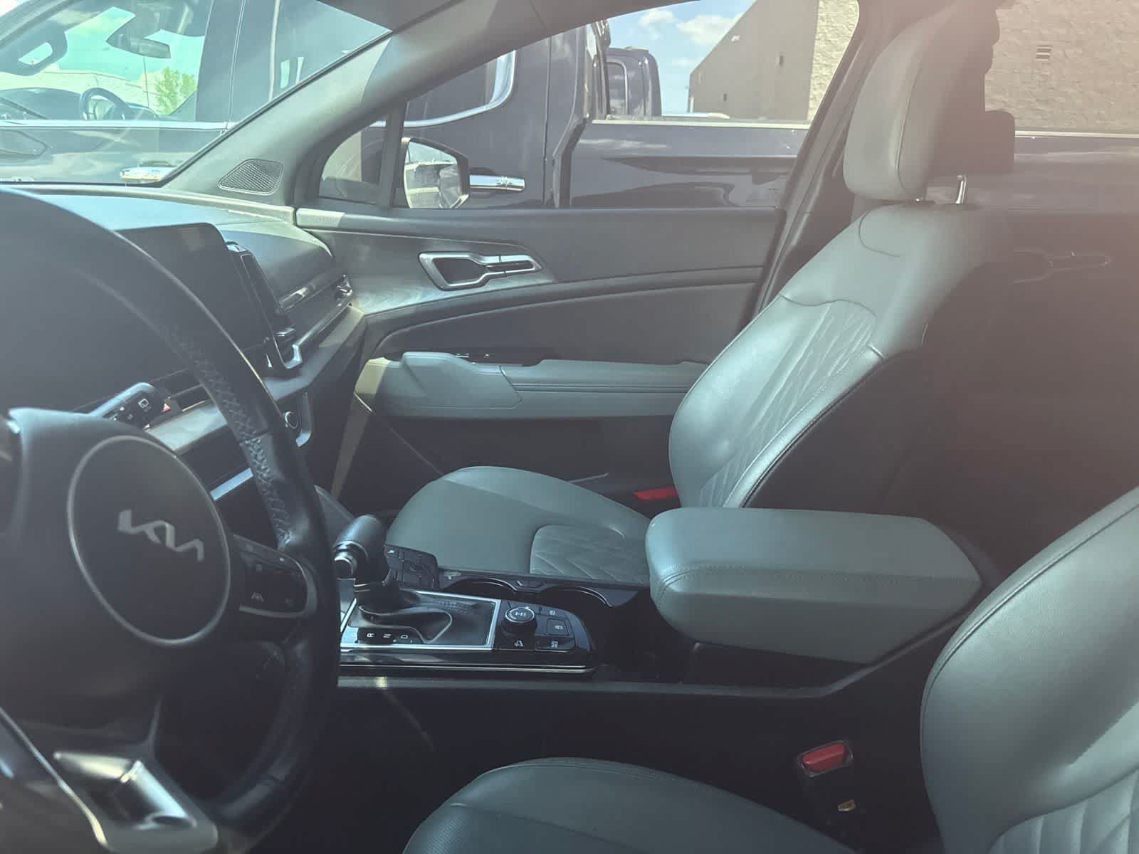 Used 2023 Kia Sportage X-Line w/ X-Line Premium Package AWD/4WD image 32