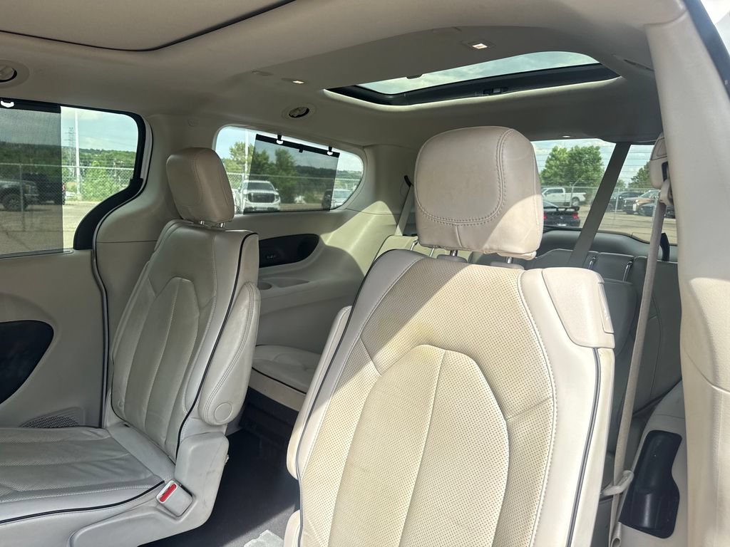 Used 2021 Chrysler Pacifica Limited w/ Premium & Safety Sphere Group AWD/4WD image 21
