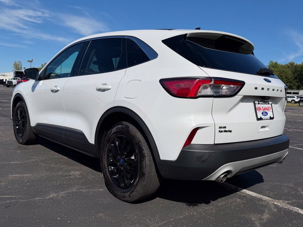 Certified 2021 Ford Escape SE FWD image 14