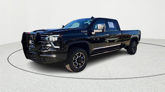 Used 2024 Chevrolet Silverado 3500 High Country w/ High Country Premium Package image 3