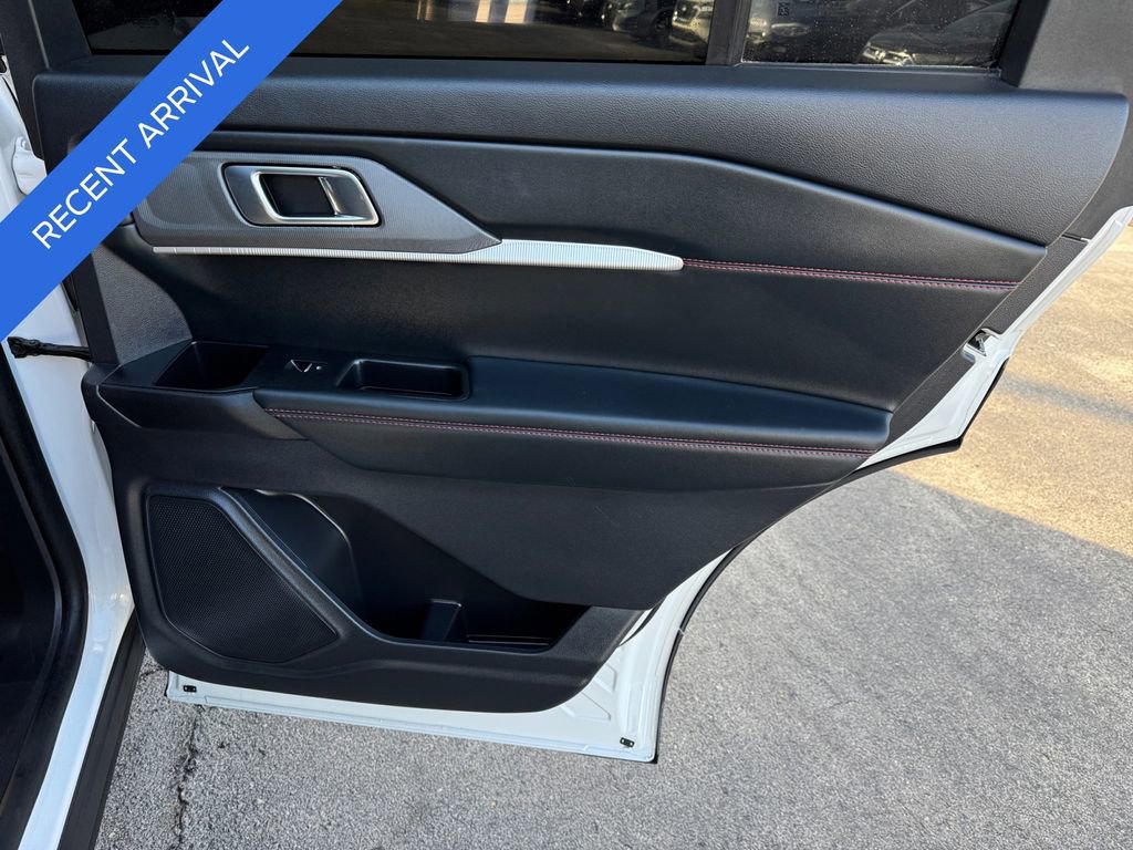 Certified 2025 Ford Explorer ST-Line w/ Premium Package image 18