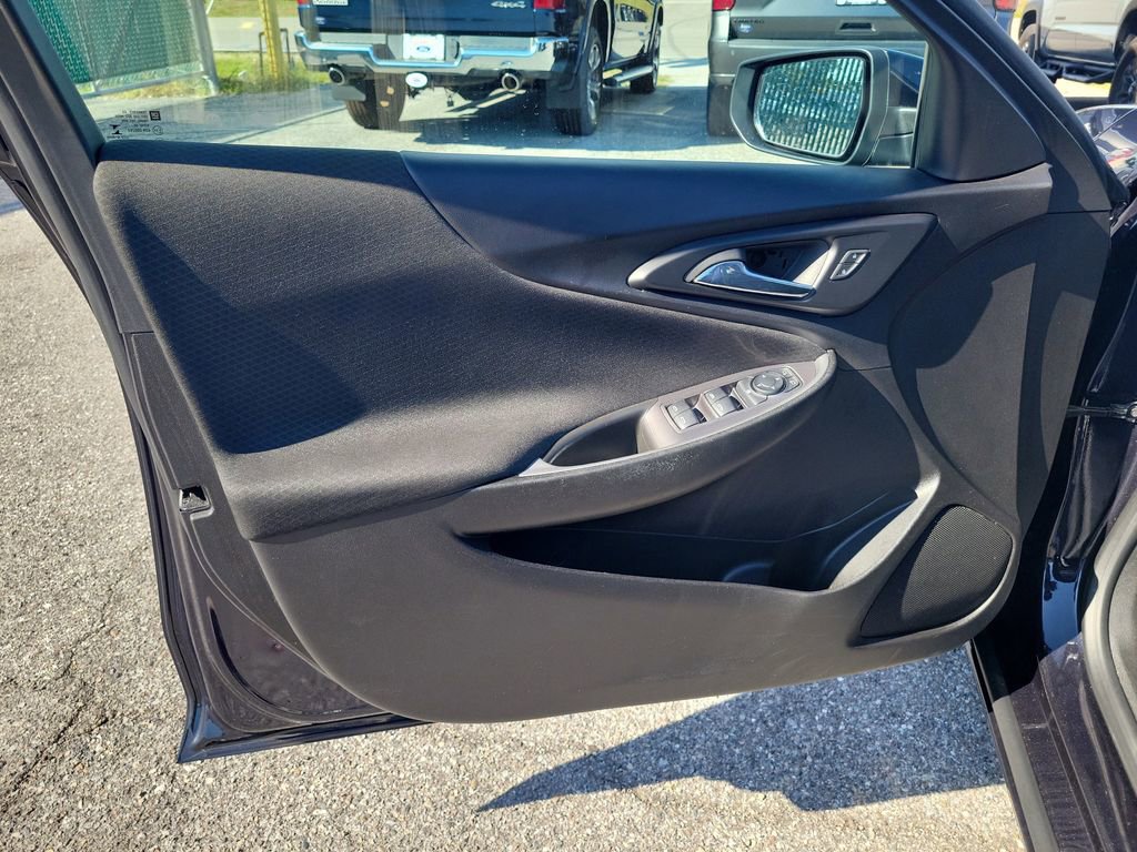 Used 2023 Chevrolet Malibu LT FWD image 21