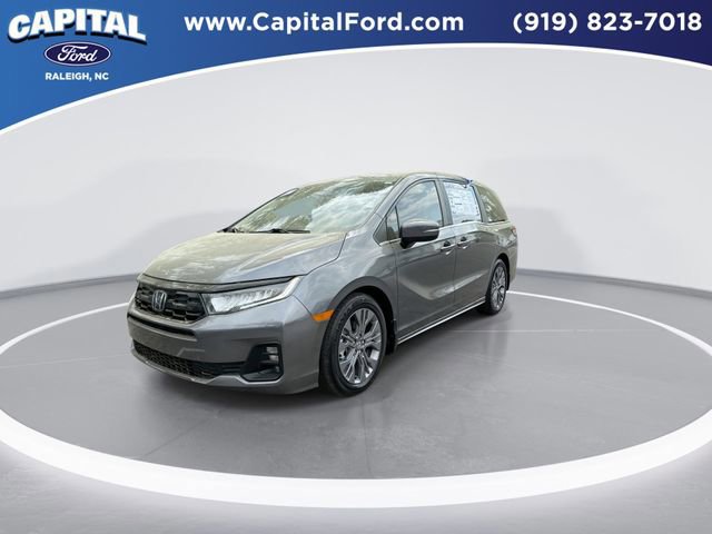Used 2025 Honda Odyssey Touring image 2