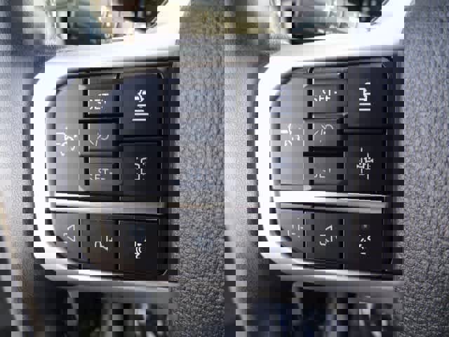 Certified 2024 Ford Expedition Limited image 23