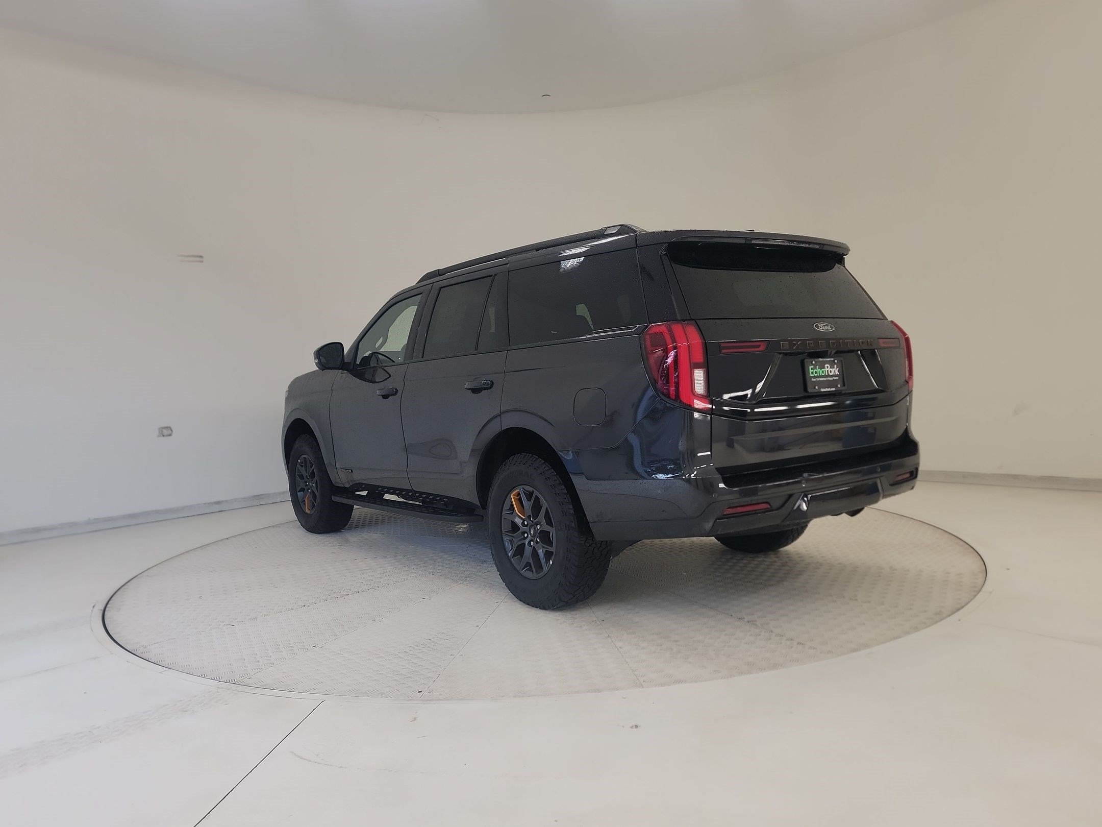 Certified 2025 Ford Expedition Tremor AWD/4WD image 3