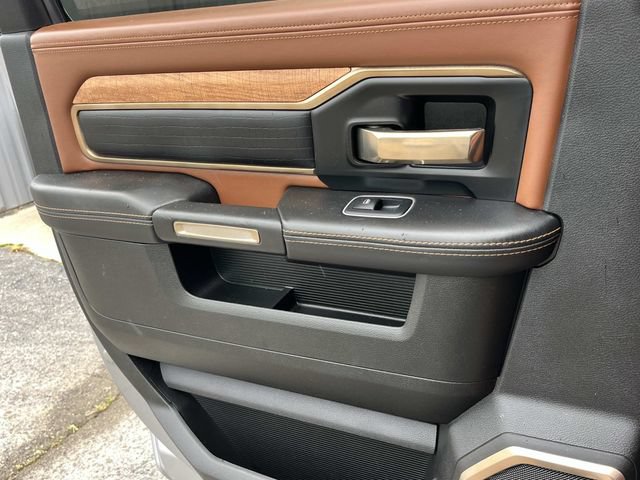 Used 2022 RAM 2500 Limited AWD/4WD image 23