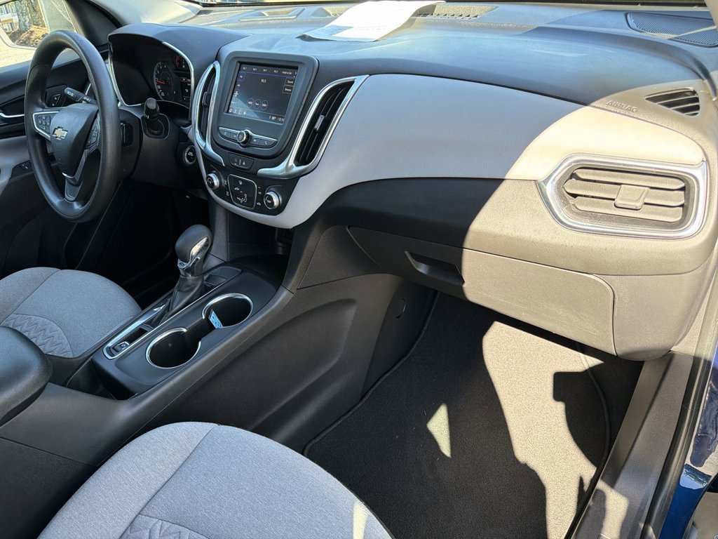 Used 2022 Chevrolet Equinox LS FWD image 28