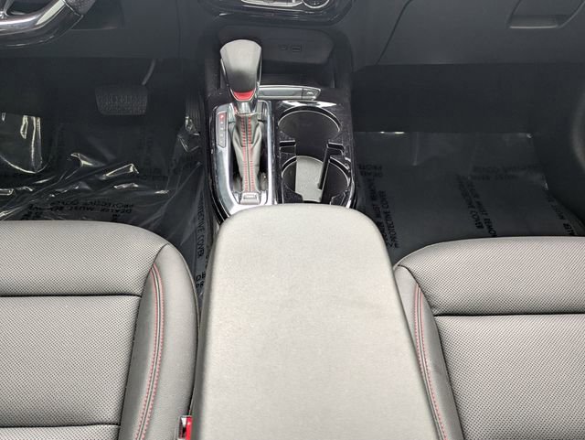 Used 2024 Chevrolet Trax RS w/ Sunroof Package image 17