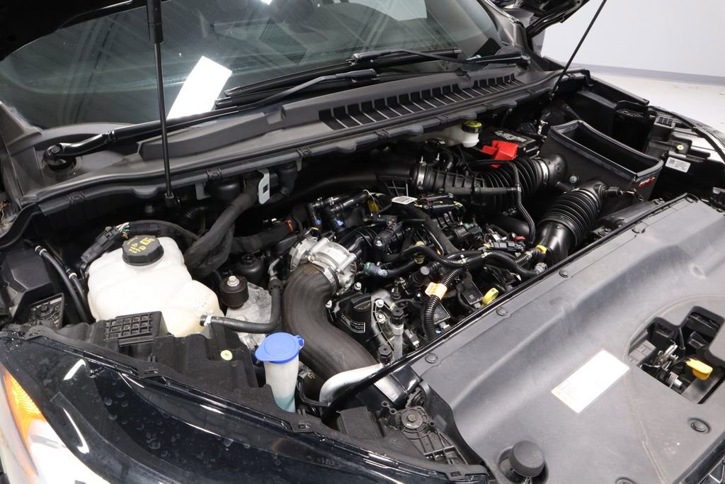 Certified 2023 Ford Edge ST image 18