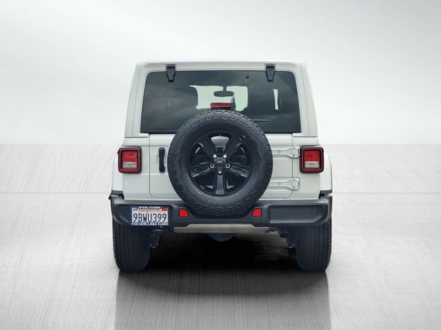 Used 2022 Jeep Wrangler Unlimited Sahara AWD/4WD image 5