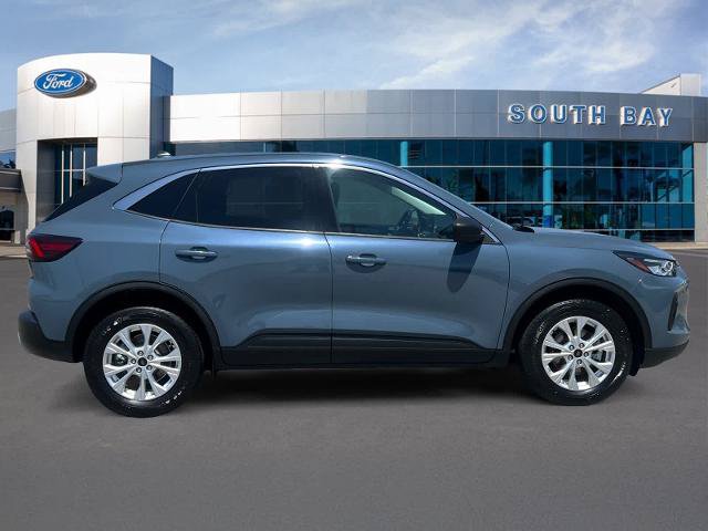 Certified 2023 Ford Escape Active AWD/4WD image 6