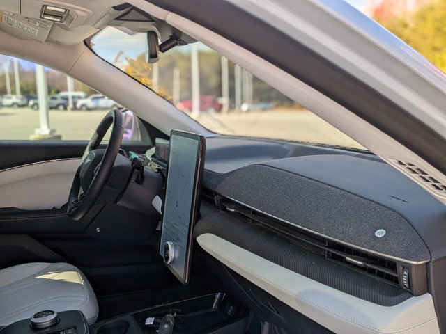 Certified 2023 Ford Mustang Mach-E Premium image 40