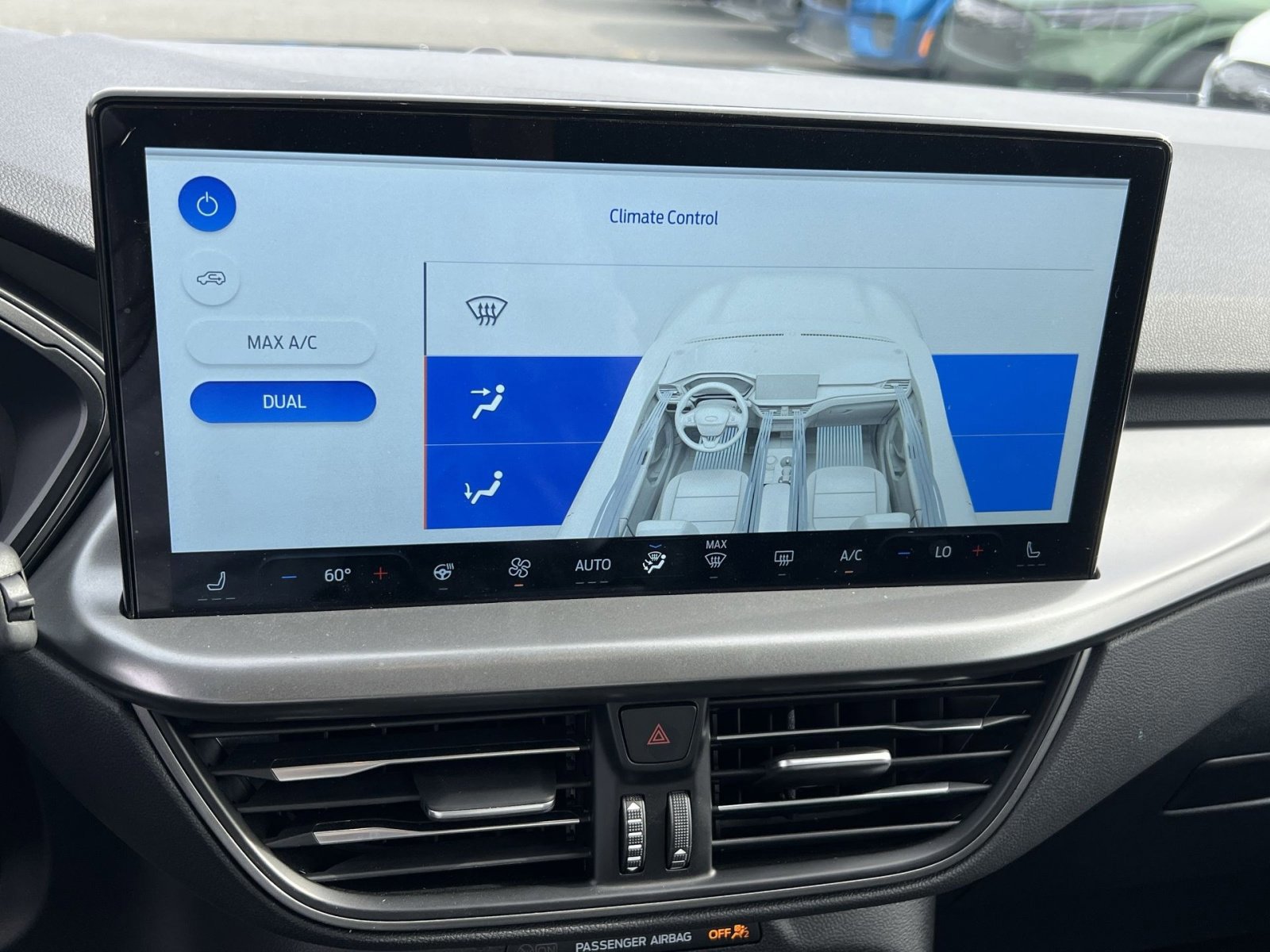 Certified 2025 Ford Escape SE image 21