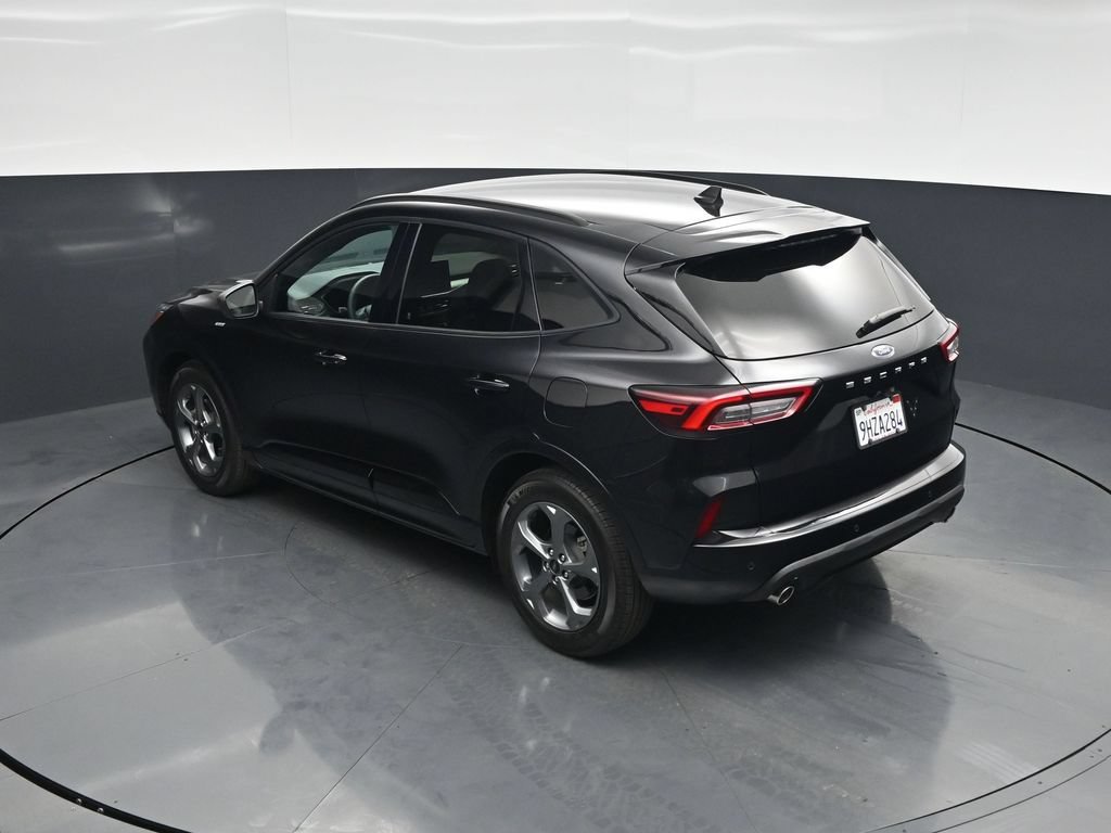Certified 2023 Ford Escape ST-Line w/ Tech Pack #1 FWD image 43