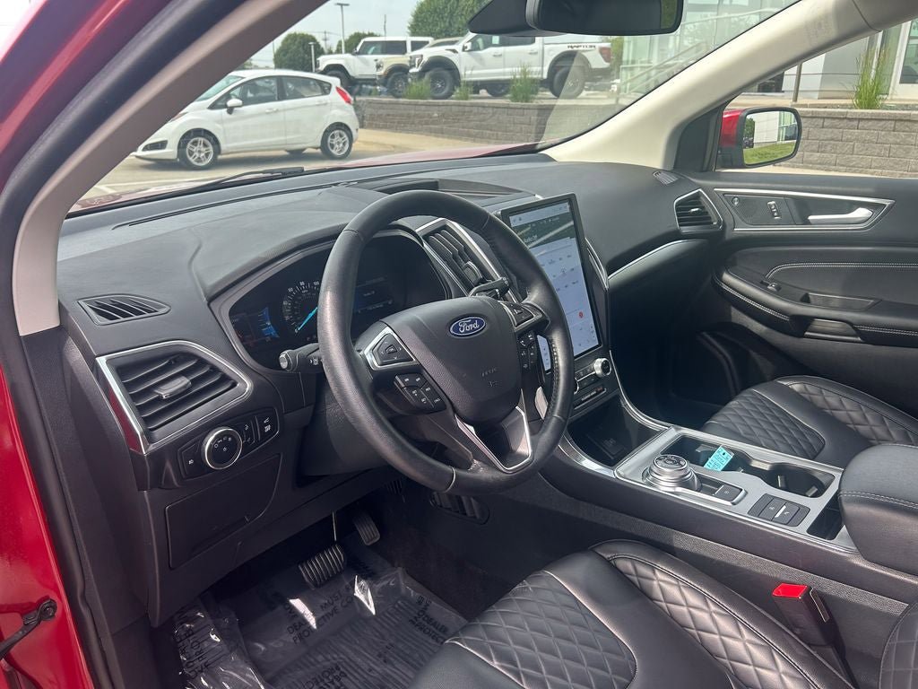 Certified 2024 Ford Edge Titanium AWD/4WD image 9