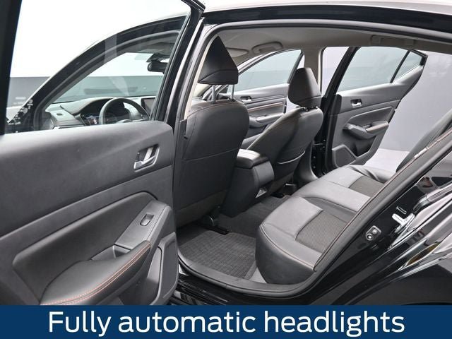 Used 2022 Nissan Altima 2.5 SR AWD/4WD image 16