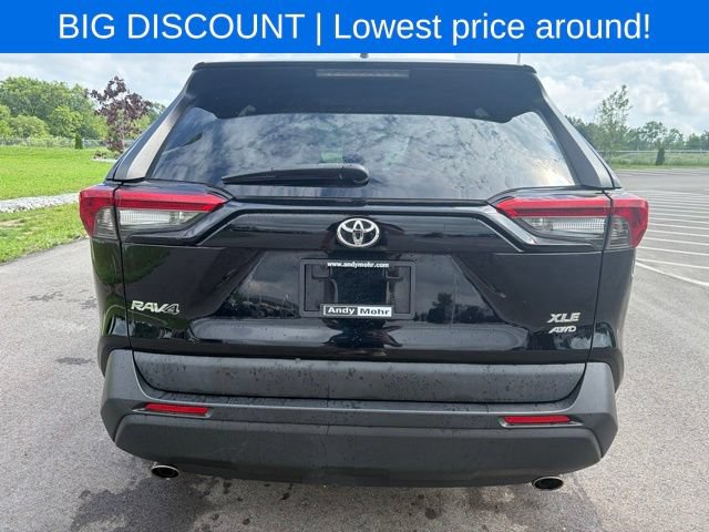 Used 2019 Toyota RAV4 XLE w/ Carpet Mat Package AWD/4WD image 10