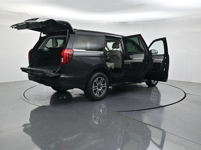 Certified 2025 Ford Expedition Active AWD/4WD image 55