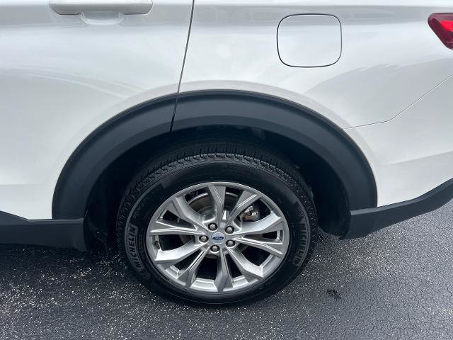 Certified 2023 Ford Explorer XLT w/ Equipment Group 202A AWD/4WD image 35