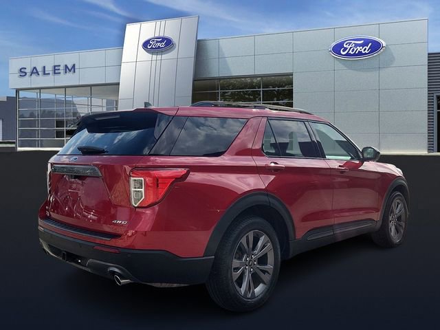 Certified 2023 Ford Explorer XLT w/ Equipment Group 202A image 3