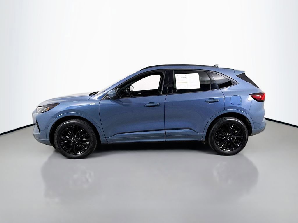 Certified 2023 Ford Escape ST-Line Elite image 2