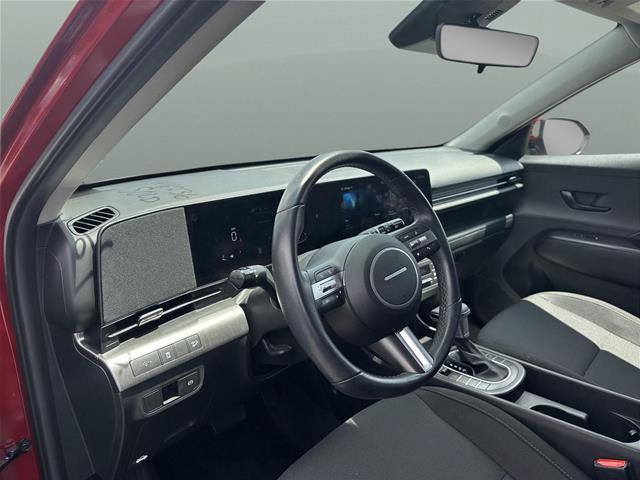 Used 2025 Hyundai Kona SEL AWD/4WD image 17