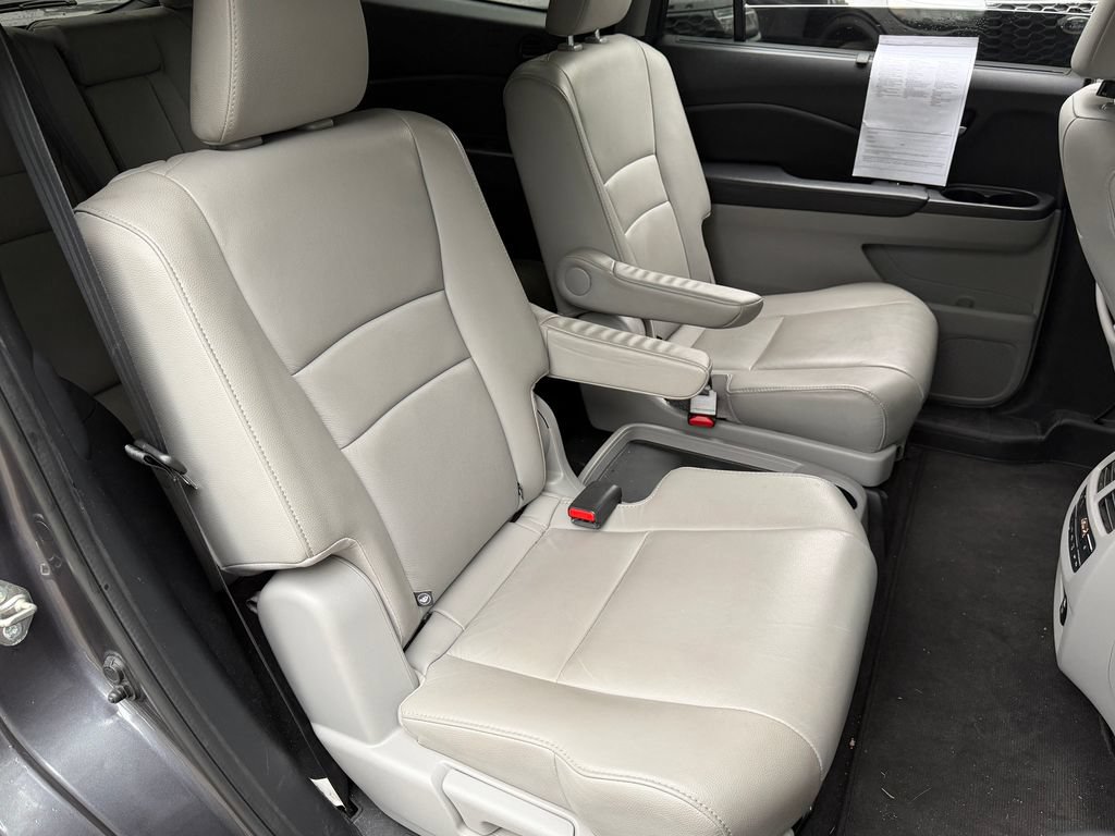 Used 2019 Honda Pilot Touring image 26