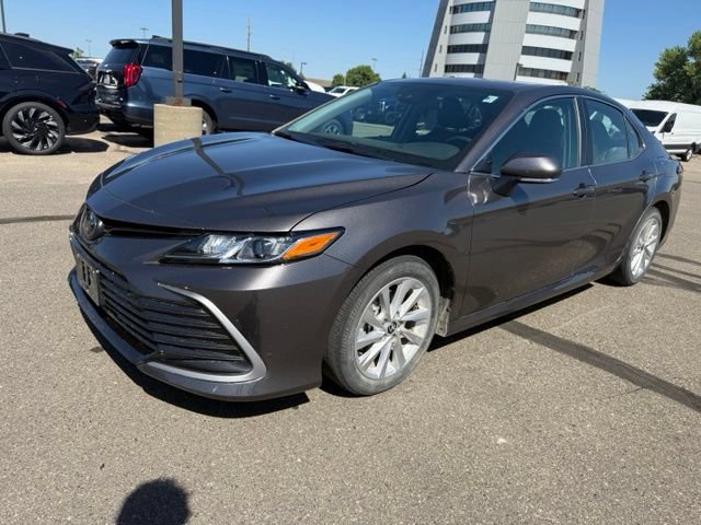 Used 2024 Toyota Camry LE FWD image 6