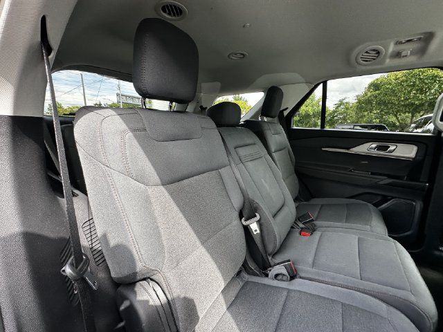 Certified 2025 Ford Explorer Active AWD/4WD image 36