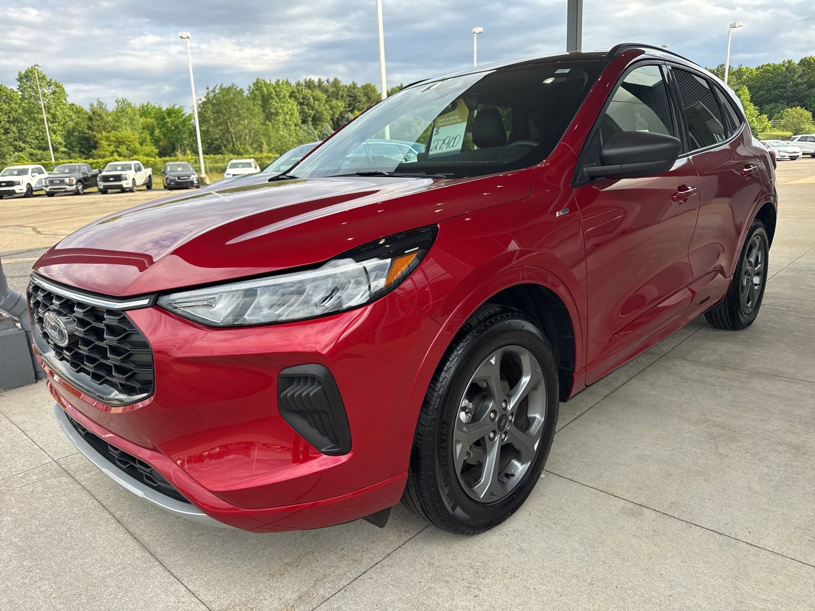 Certified 2024 Ford Escape ST-Line w/ Tech Pack #1 AWD/4WD image 3