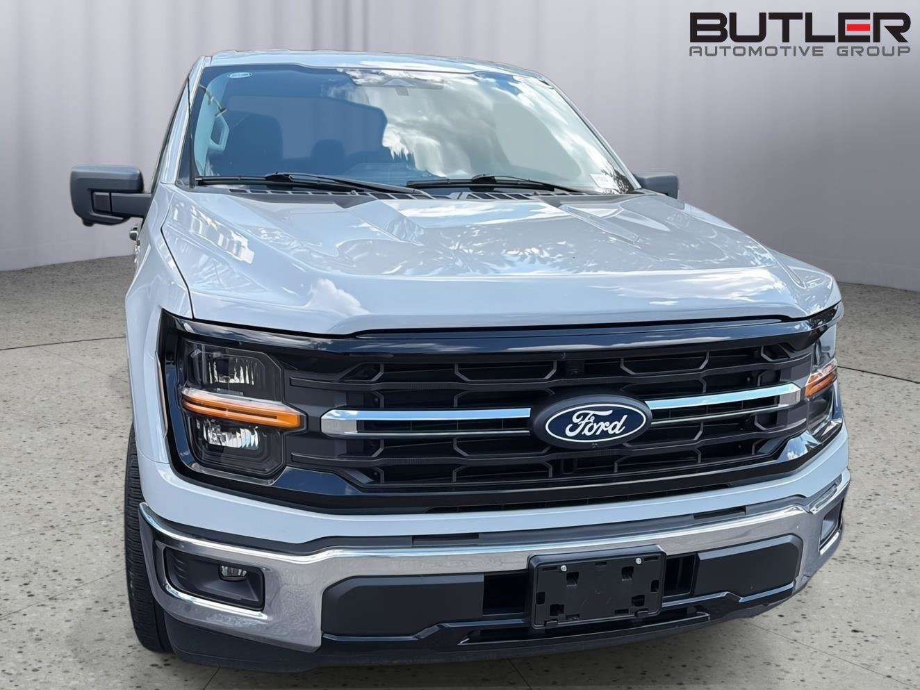 Certified 2024 Ford F150 XLT w/ Mobile Office Package RWD image 9