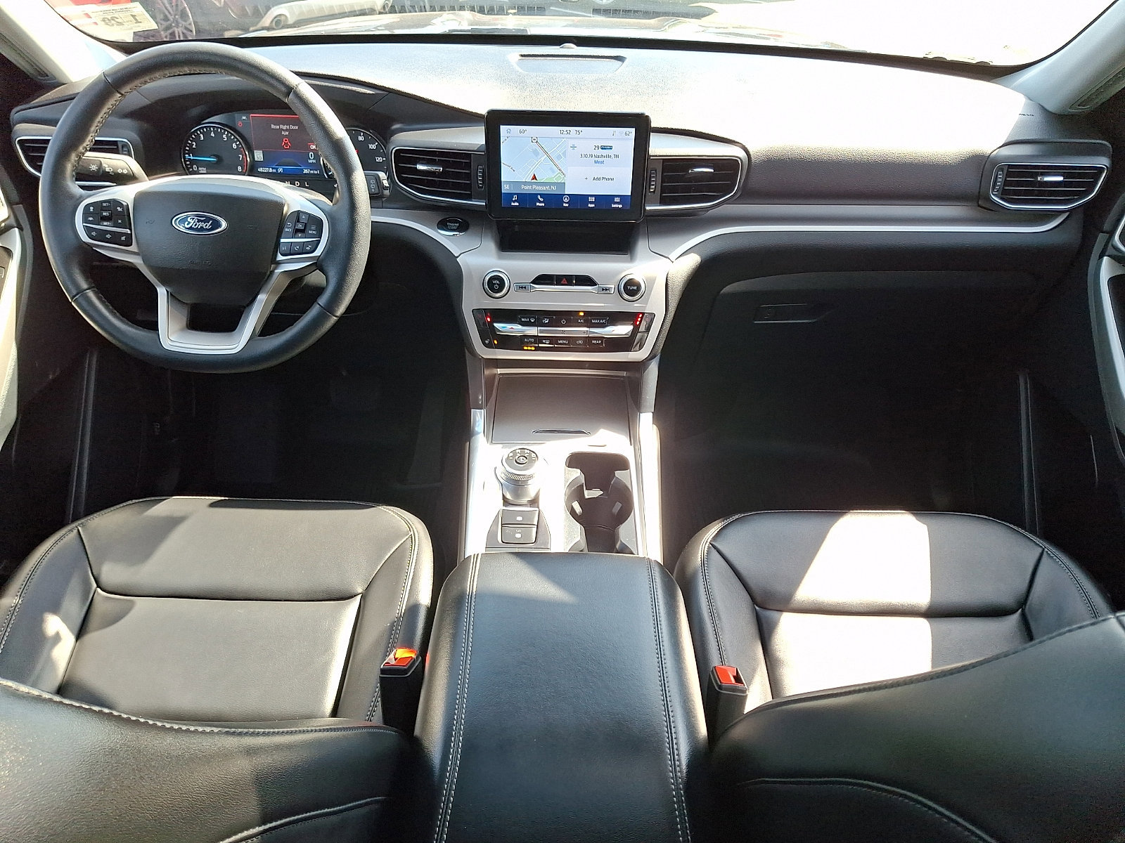 Certified 2023 Ford Explorer XLT w/ Equipment Group 202A image 15