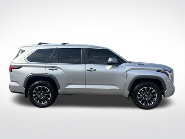 Used 2026 Toyota Sequoia Limited AWD/4WD image 12