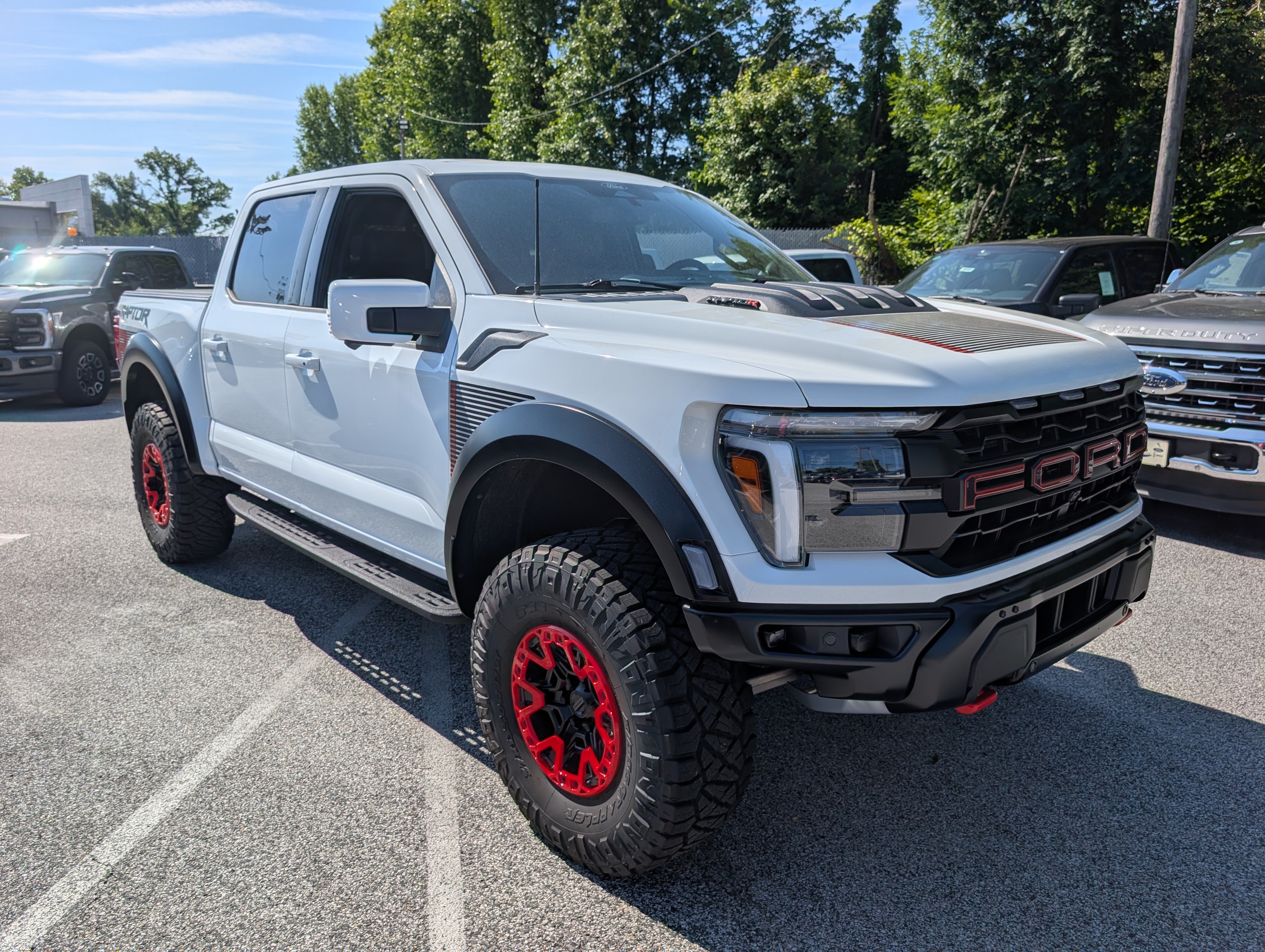 Certified 2025 Ford F150 Raptor w/ Equipment Group 803A Raptor R AWD/4WD image 9