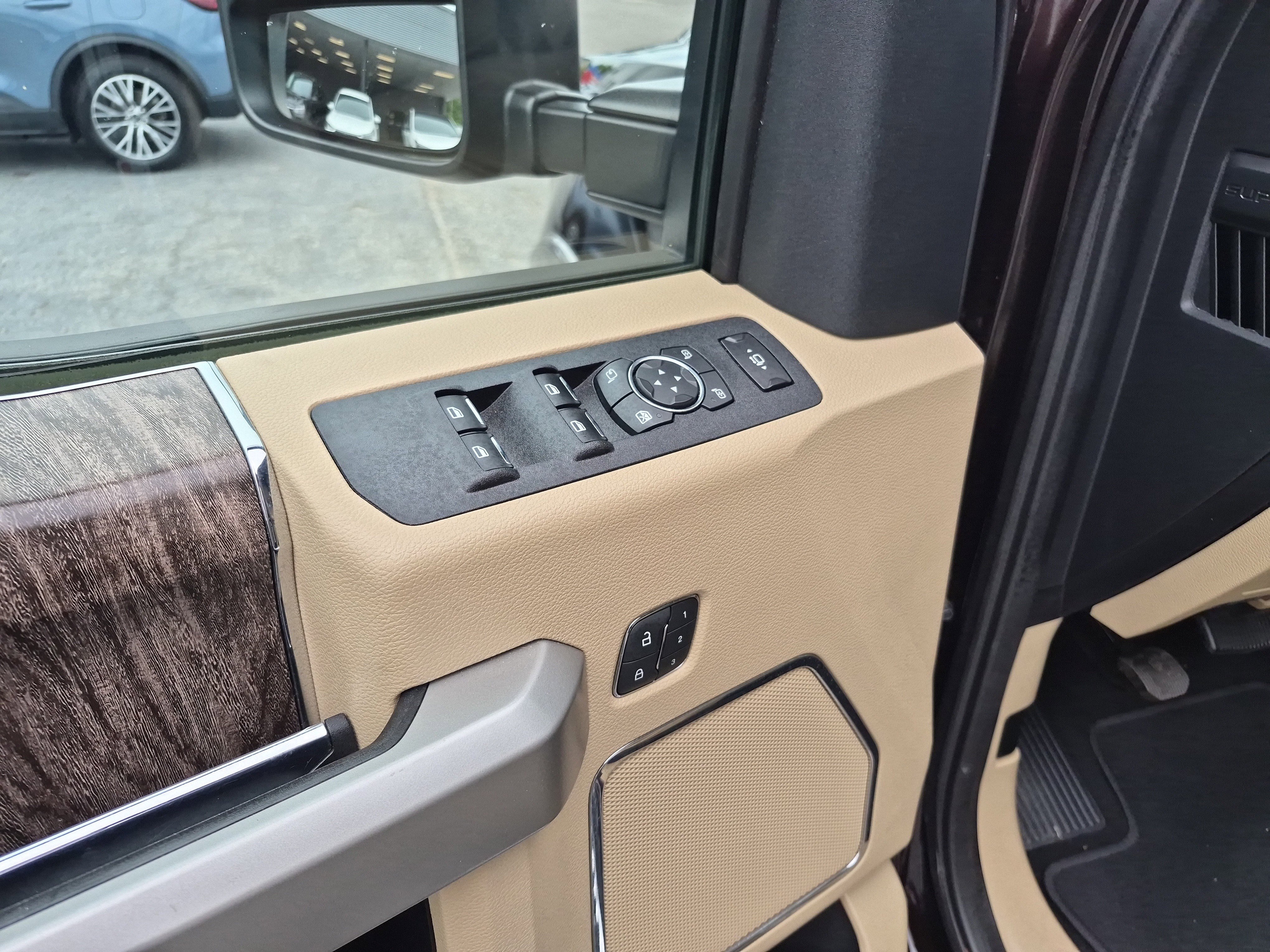 Certified 2019 Ford F250 Lariat w/ Lariat Value Package RWD image 14