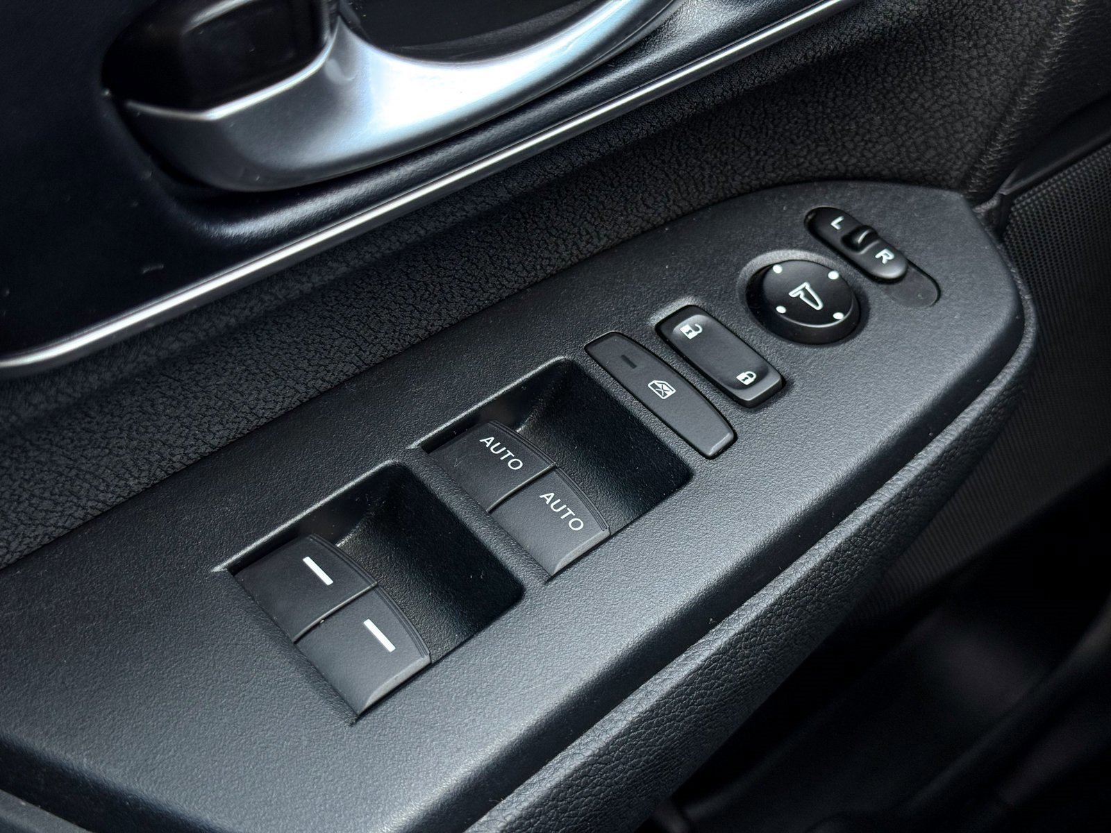 Used 2020 Honda CR-V EX image 31