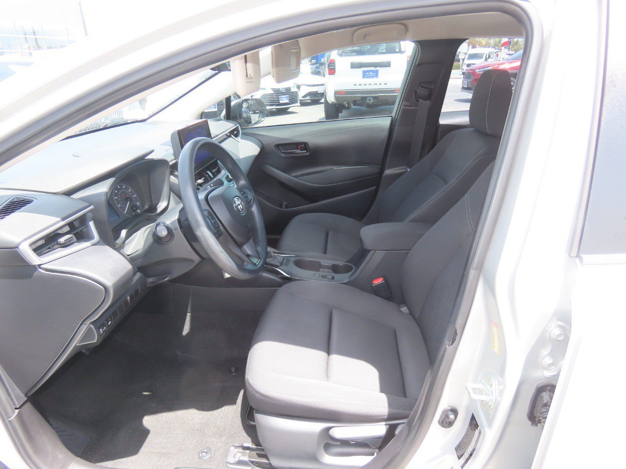 Used 2024 Toyota Corolla LE FWD image 22