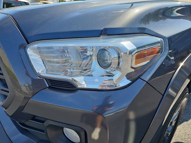 Used 2022 Toyota Tacoma SR5 w/ Technology Package RWD image 30