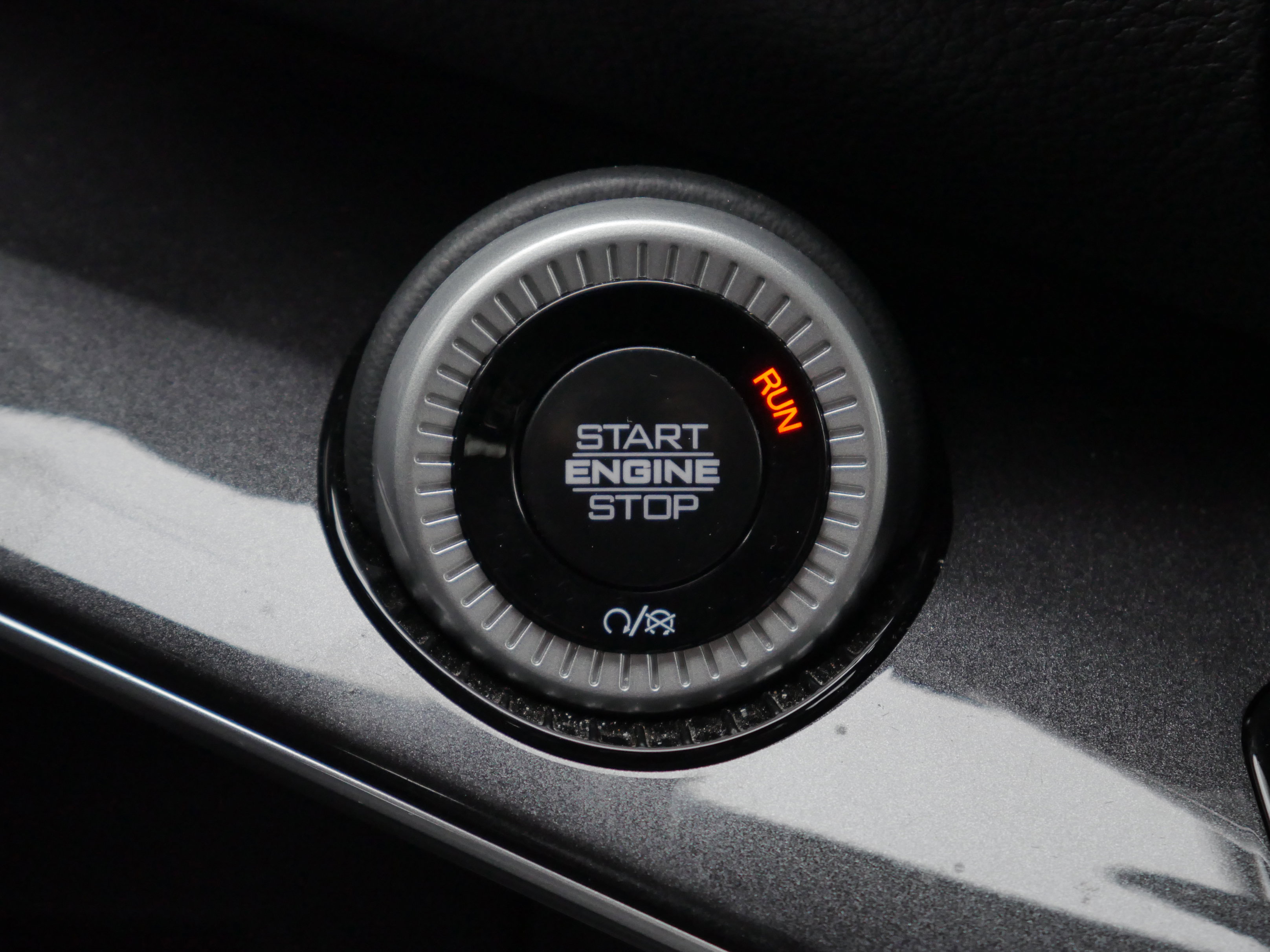 Used 2024 Jeep Wagoneer 4WD image 8