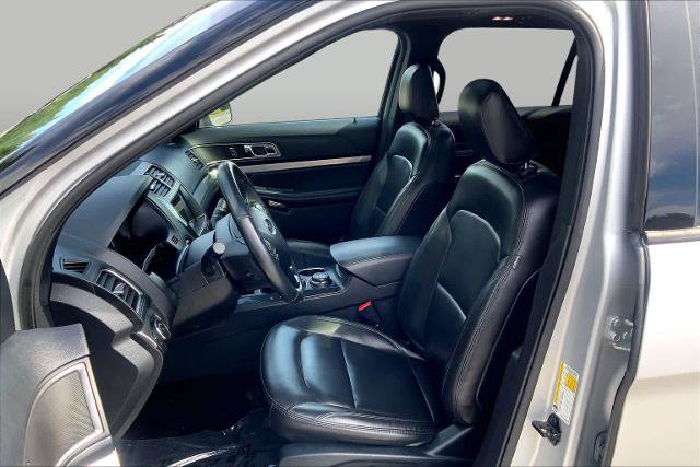 Certified 2019 Ford Explorer XLT w/ Equipment Group 202A AWD/4WD image 9