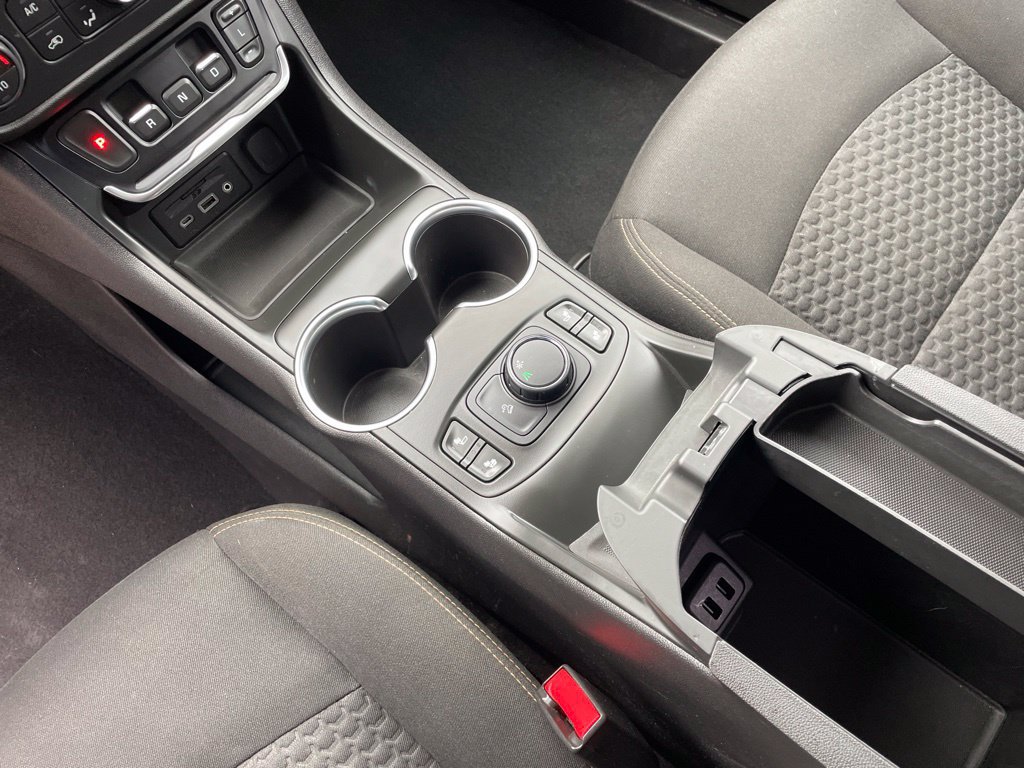 Used 2019 GMC Terrain SLE w/ Driver Convenience Package FWD image 9