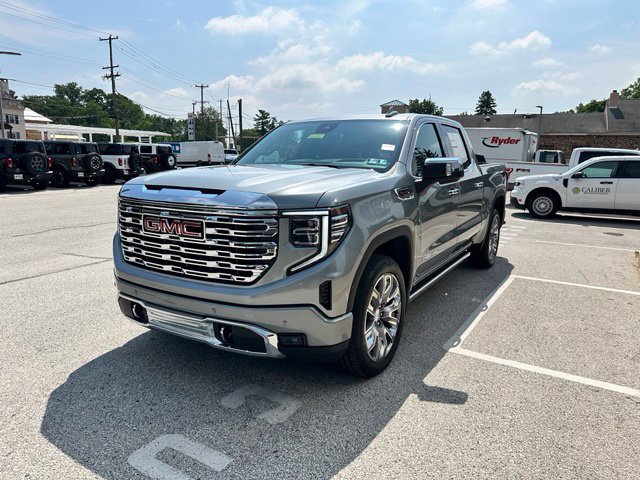 Used 2025 GMC Sierra 1500 Denali w/ Denali Reserve Package AWD/4WD image 7