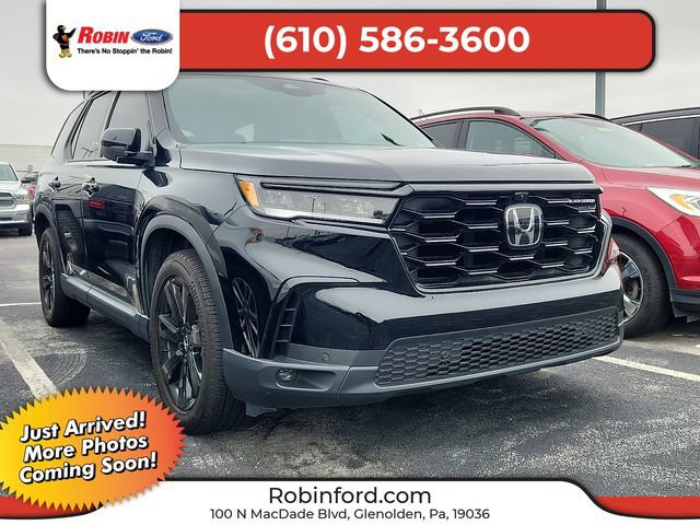 Used 2025 Honda Pilot Black Edition image 1