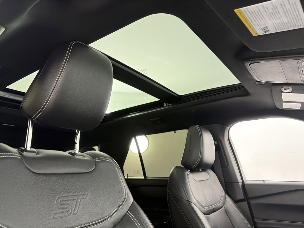 Certified 2023 Ford Explorer ST w/ Equipment Group 401A image 33