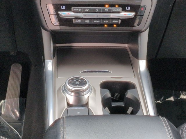 Certified 2020 Ford Explorer XLT w/ Equipment Group 202A AWD/4WD image 19