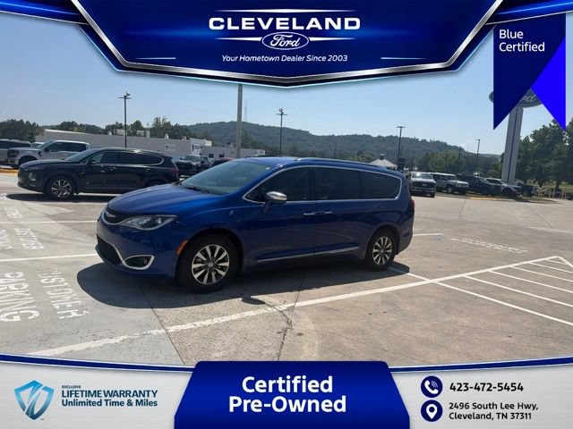 Used 2020 Chrysler Pacifica Limited FWD image 1