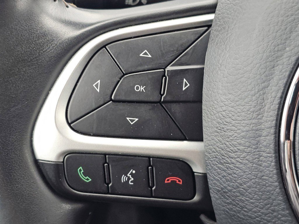 Used 2018 Jeep Compass Latitude image 13