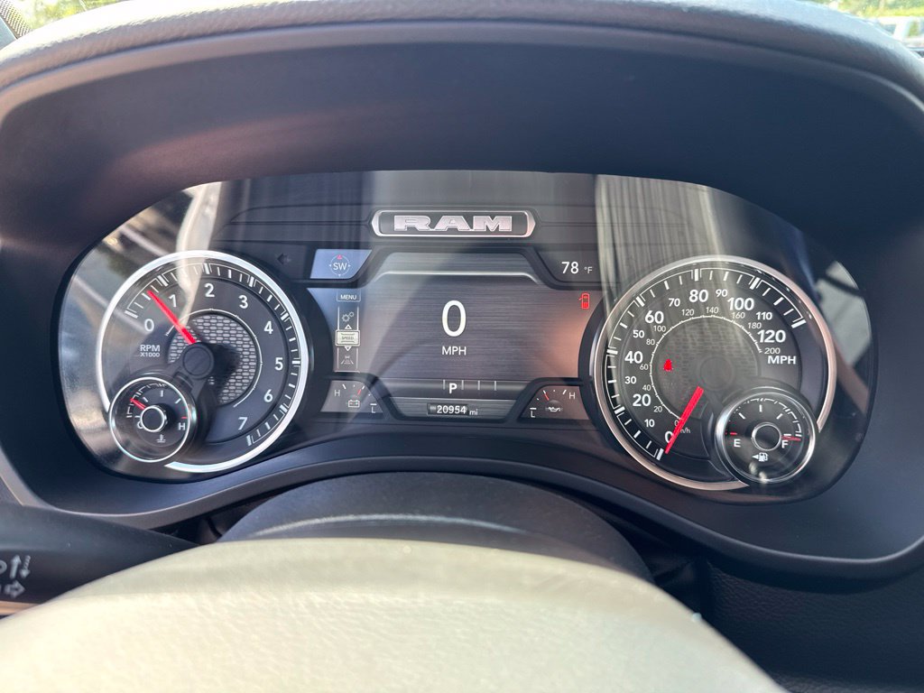 Used 2025 RAM 1500 Big Horn AWD/4WD image 16