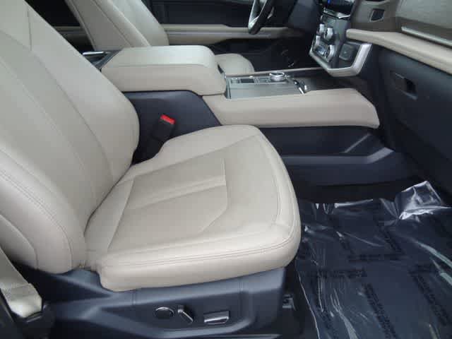 Certified 2024 Ford Expedition Limited RWD image 19